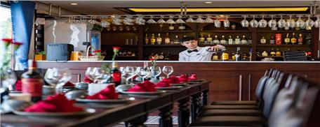 Chương trình 2 ngày 1 đêm khám phá Vịnh Lan Hạ trên Le Journey Elegance